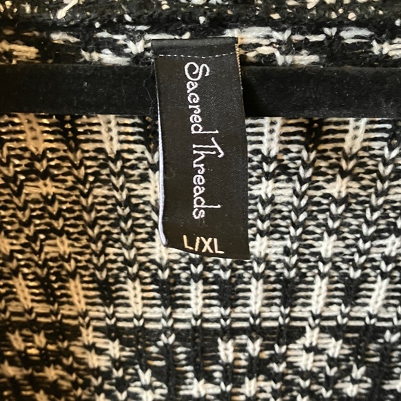acred Threads Sz L-XL Black & Cream Knit Open Front Oversized Fair Isle Cardigan - Picture 3 of 10
